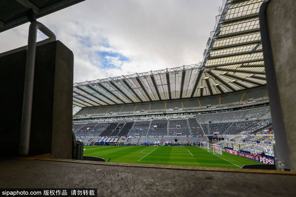 拉什福德的“黄金右脚”：助力巴萨定位球战术全面升级！